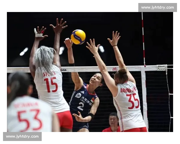 女排世联赛观众纪录刷新！土耳其 1.7 万上座创历史，中国两站憾失良机