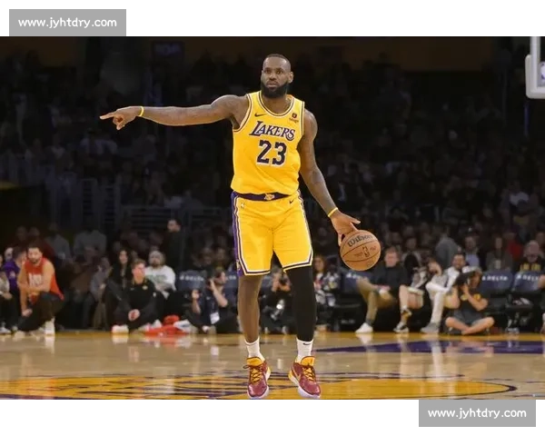 詹姆斯的 “逆伤病” 密码:科学保养与身体管理的巅峰实践 詹姆斯的 “逆伤病” 密码:科学保养与身体管理的巅峰实践