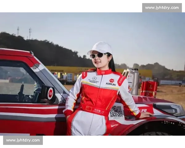 赛道巾帼：女车手用速度碾碎偏见，娱你安利她的破界人生