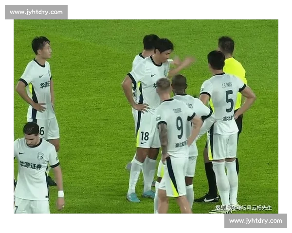 浙江队闪电敲定西班牙锋将卡萨斯 百万年薪 + 短约引爆中超