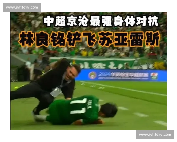 苏亚雷斯 10 大暴脾气瞬间：怒怼队友名场面合集