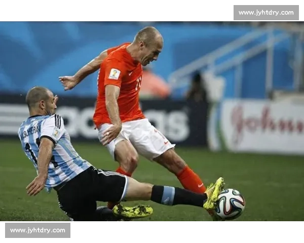 马斯切拉诺誓言守护梅西 乌斯塔里神扑救主