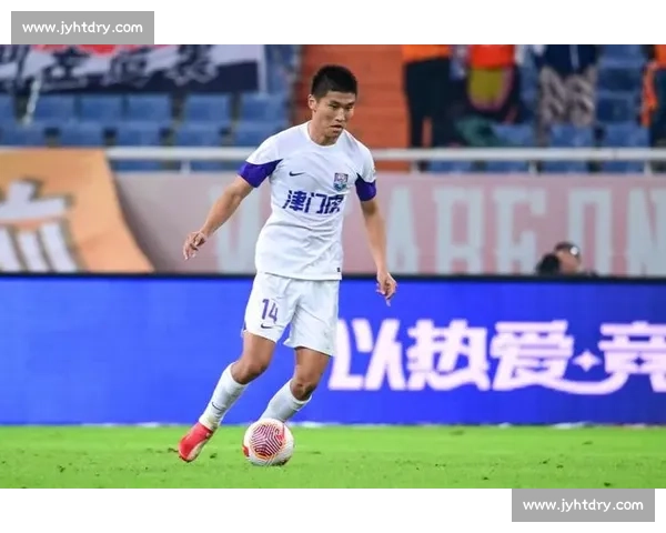 黄嘉辉请假风波后：职业态度获赞，归队首战虽败犹荣